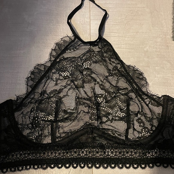 NWT sexy Halter lace bra ✨perfect for a night out or in 😉 - Picture 1 of 8